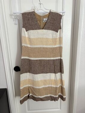 Vintage Parisian Marcel Petit Brown Tan Cream V-Neck Linen Dress